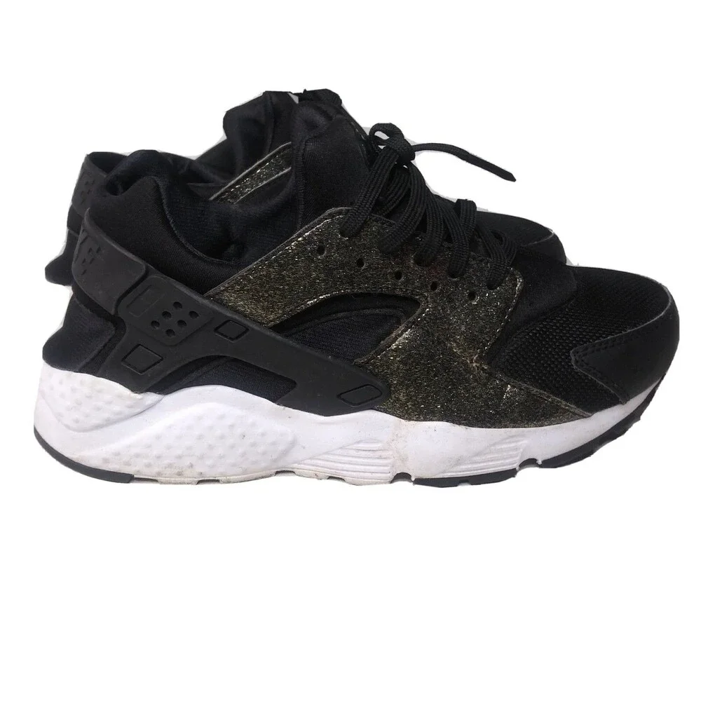 Nike Air Huarache Run SE Shoes Size 7 Y Sneakers Metallic Gold Black White